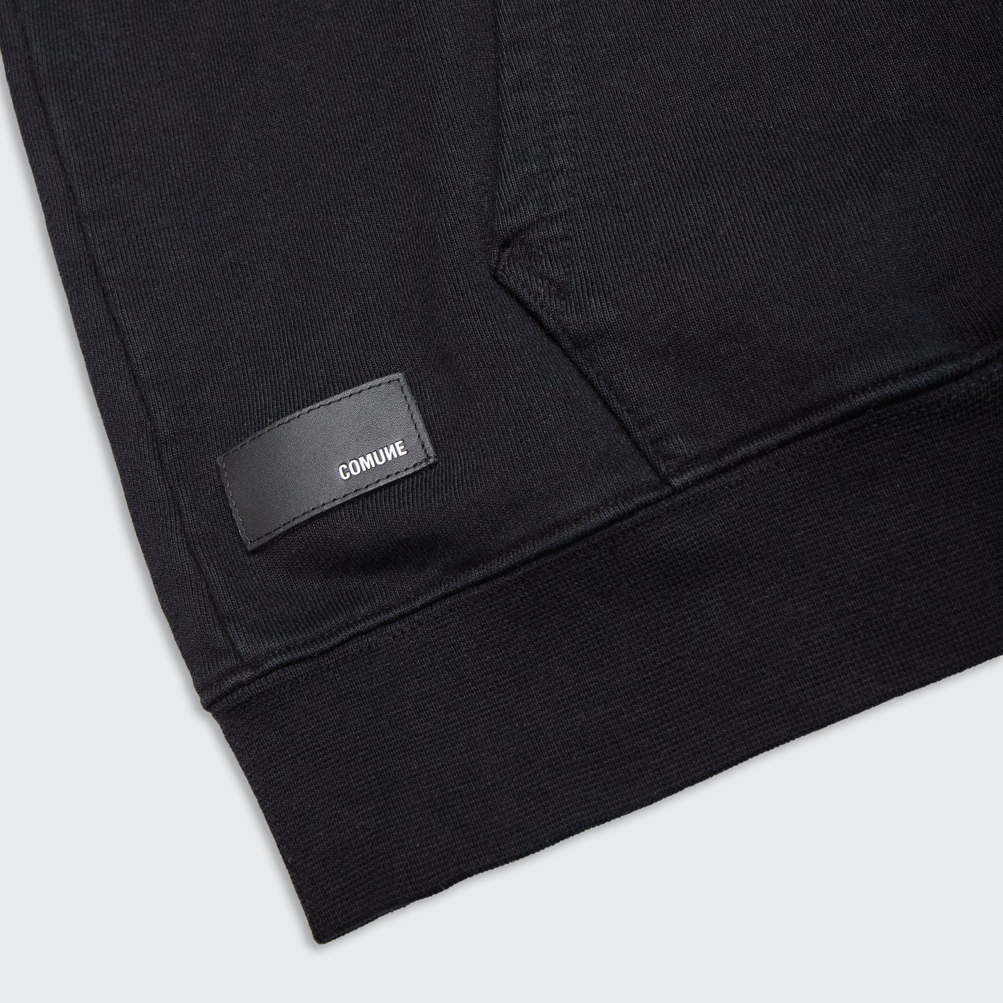 COMUNE LUKA ZIP-UP | Black