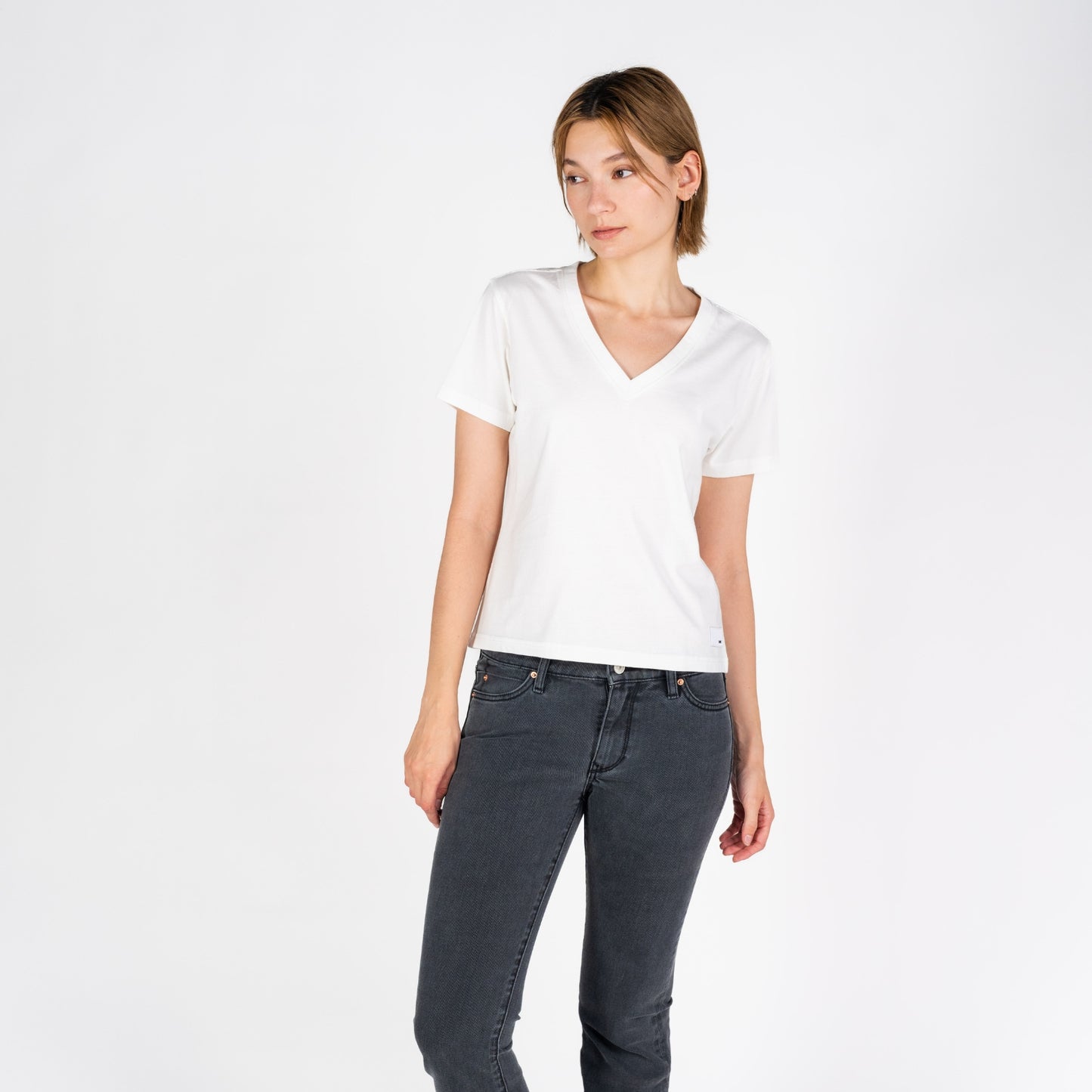 ali V-Neck | Vintage White