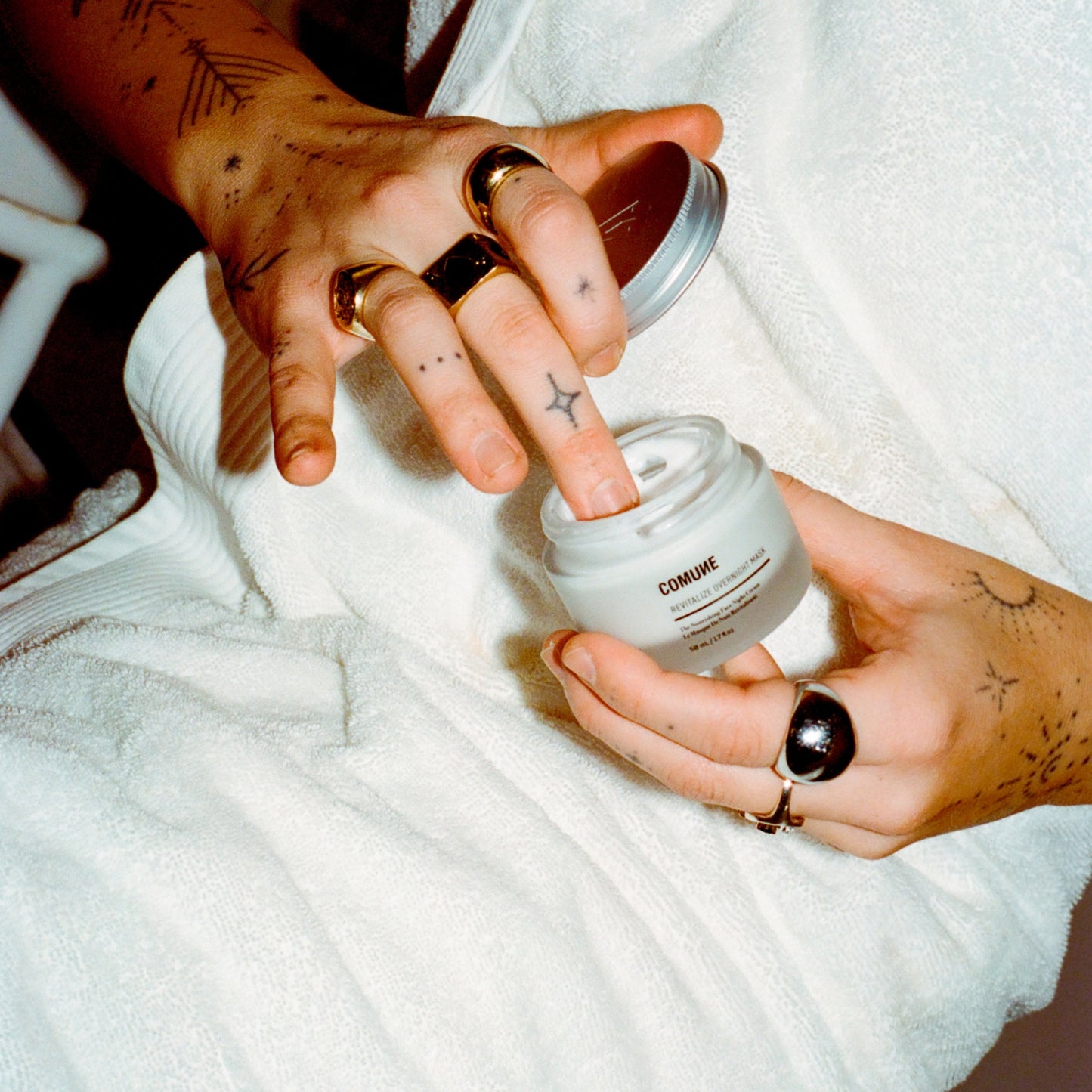 COMUNE Essentials Collection Kit